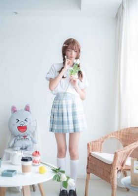 迷人的保姆4_手机免费观看